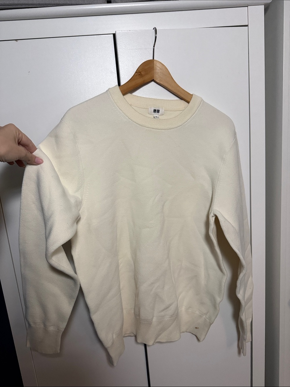 Uniqlo Men's Crewneck Sweater in Off-White/Cream